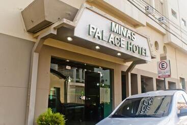 ホテル Minas Palace
