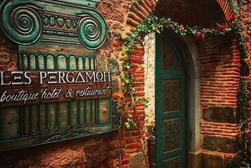 فندق Les Pergamon