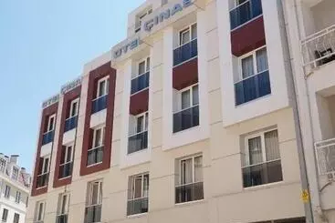 Hotel Cinas