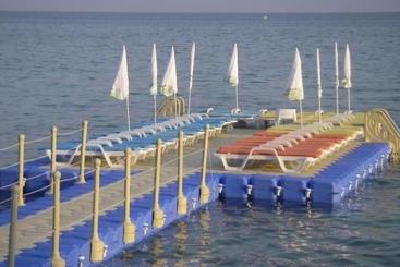 Hotel Sultans And Kings