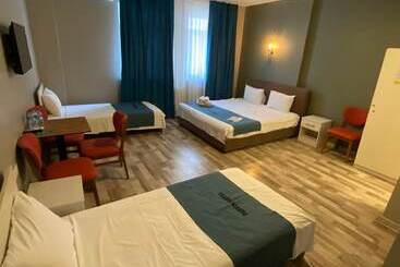 هاستل Puffin Boutique   Istanbul