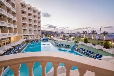 هتل Tolip Family Club Borg El Arab