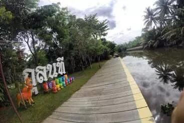 Resort Aioun At Amphawa