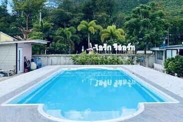 فندق Irak Resort