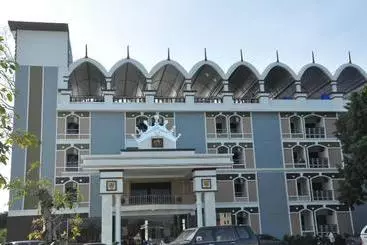 ホテル Queen Palace