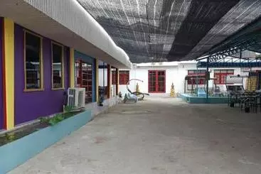 Super Hostel