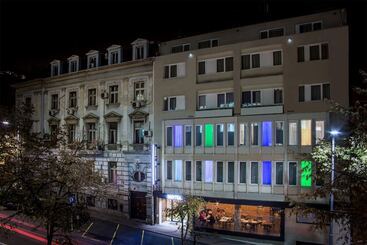 هتل Belgrade Inn Garni