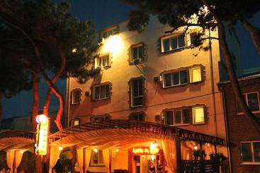 בית מלון כפרי Maksimus