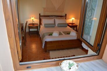 فندق Elianthos Villas