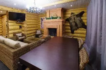 Otel Romanov Les