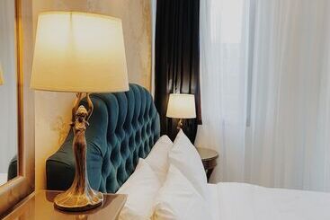 酒店 Five Seasons Pension