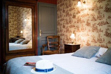 Logis Hotel   Restaurant La Marbrerie