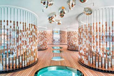 The St. Regis Maldives Vommuli Resort