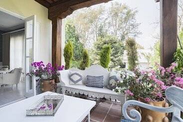 Отель Villa Bokeh   Relais & Chateaux