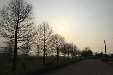 تختخواب و صبحانه Ming Shui Lu Homestay