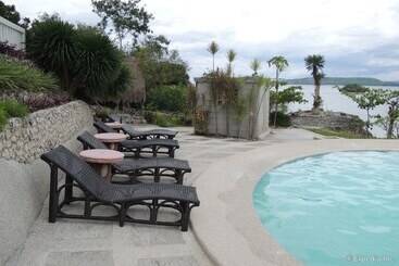 Moalboal Beach Resort