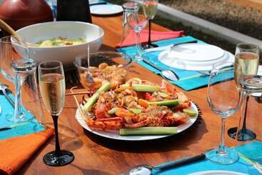 膳宿费 Villa Nicomar