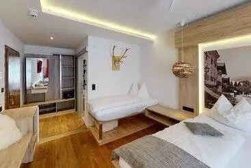Hotel Adler