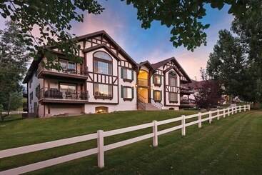 ホテル Worldmark Midway