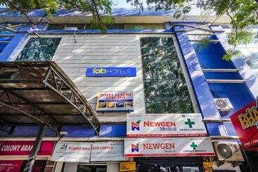 Hotel Fabexpress Luxury Inn