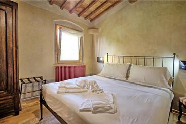 La Pimpinella Di Semifonte