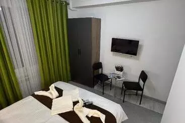 هتل کپسول Happiness Hostel