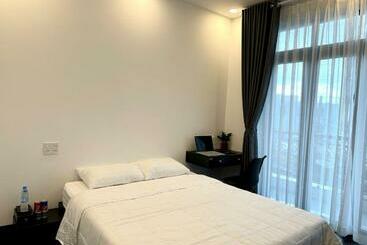 Victoria Hotel   Welcome September 2