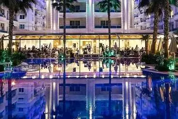 Hotel Grand Blue Fafa