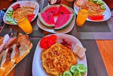 Отель Lula Ksamil