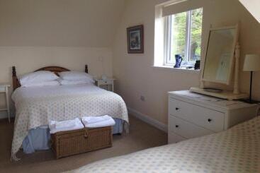 Tigh Uisdean Bed And Breakfast