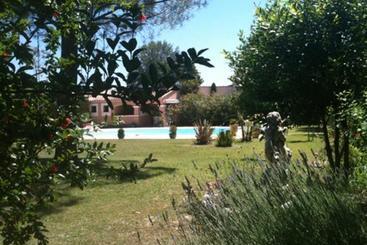 Ferienwohnungen Les Muscades