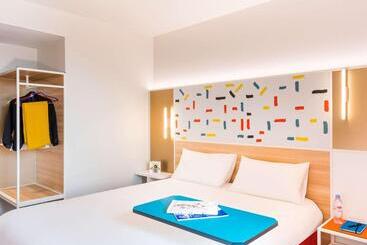 ホテル Ibis Styles Guyancourt Versailles