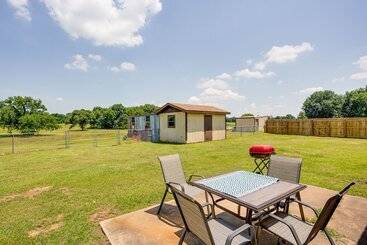 Hus på landet Pet Friendly Cartwright Home W/ Private Backyard!