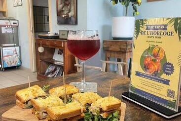 Отель Hôtel De L Horloge