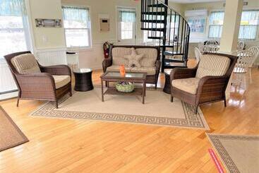 ホテル The Escape Inn