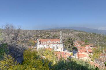 コテージ Komi Lofou House By Trulycyprus