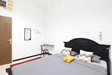 Mador Malang Dorm Hostel