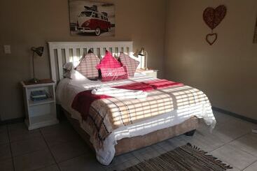 פנסיון Mackenzies Accommodation