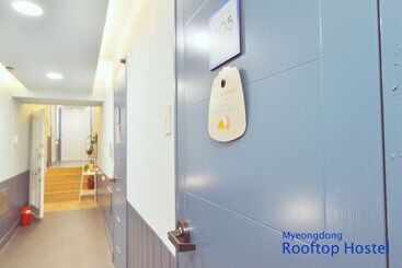 פנסיון Myeongdong Rooftop Hostel