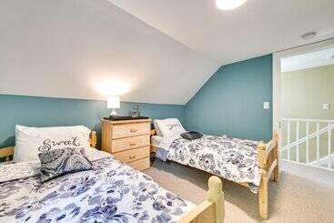 קוטג'' Charming East Durham Home   2 Mi To Water Park