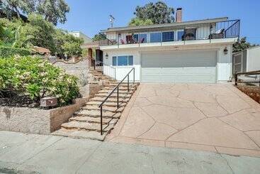 Mökkimajoitus Chic Santa Paula Home W/ Mountain & City Views!