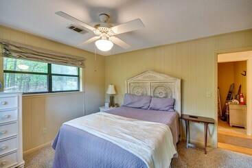 별장 Spacious Alexander City Retreat W/ Private Dock!