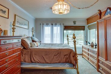 بيت ريفى Tacoma Home On Steilacoom Lake W/ Dock!