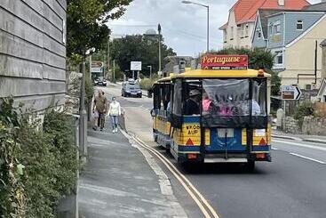 اقامتگاه Impeccable 3 Bed House In Newquay