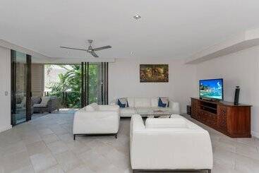 ホテル Elysium Triton By The Sea