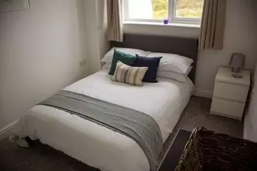 Residens Spacious 3 Bed House In Porth Beach, Newquay