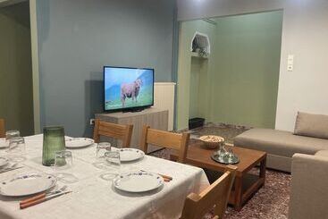 Yanni S Urban Residence