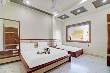 호텔 Sahibs Rs Palace