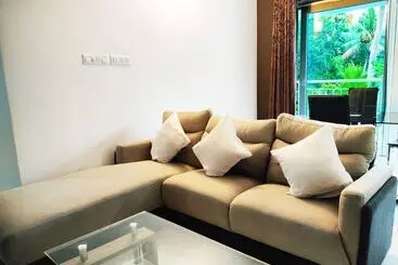 Hotel Transit Suites By Grandwest