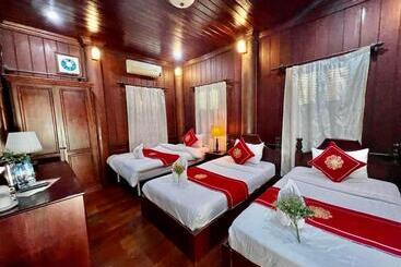 ホテル Villa Vieng Sa Vanh